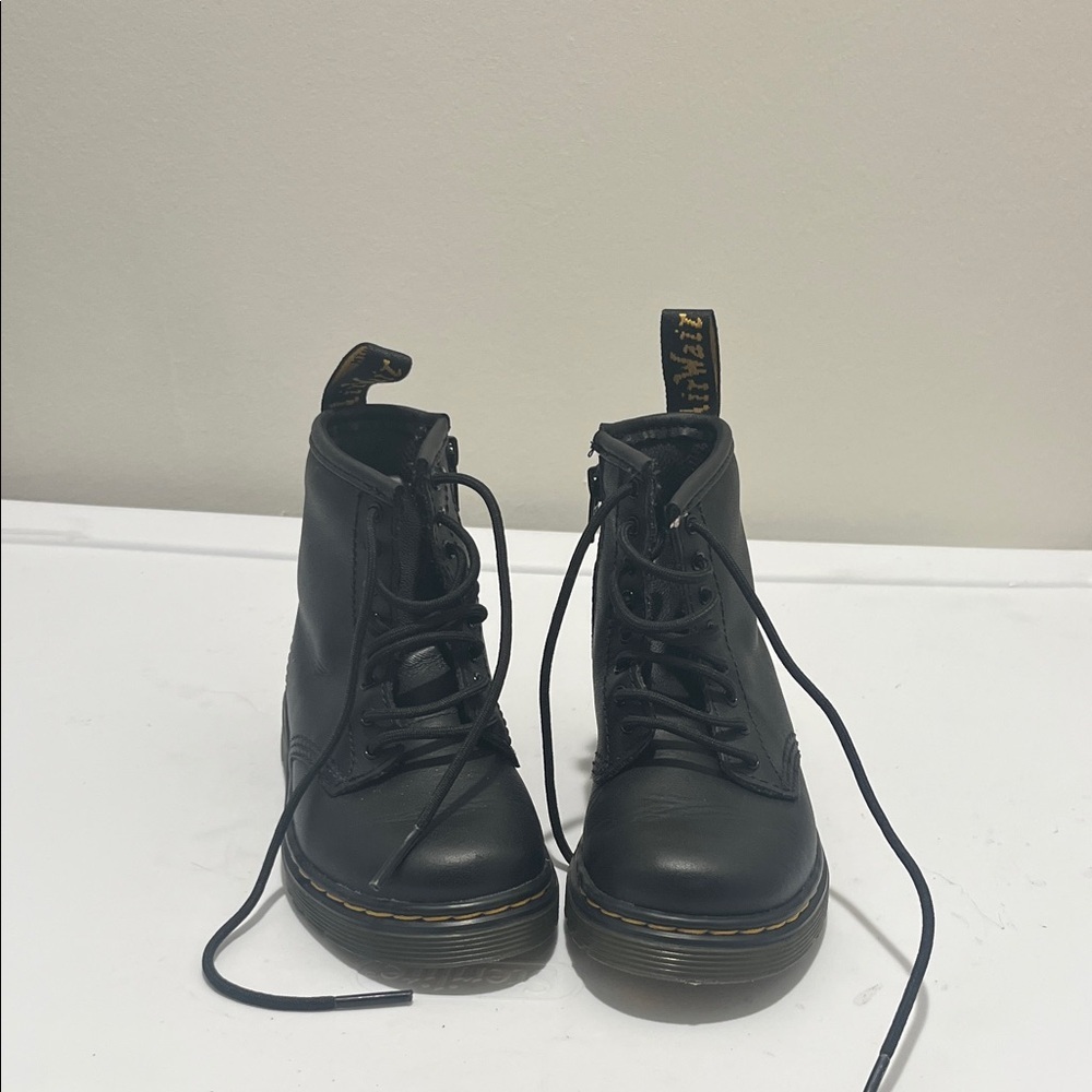 Black Leather DR MARTENS Ankle Boots